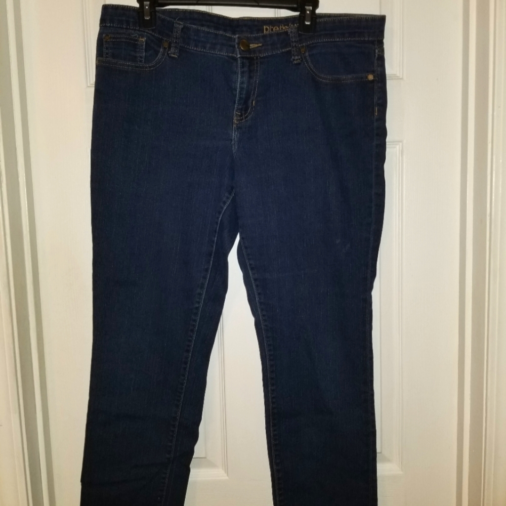 Women's 14 32 A GAP jeans straight leg